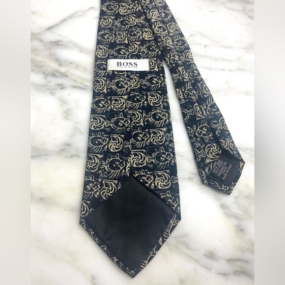 7 Vintage Silk Ties Fendi, Givenchy, Dior, Balmain, PierreCardin, Boss, Ken Cole - Picture 8 of 16